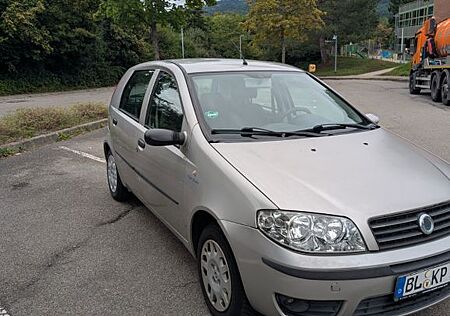 Fiat Punto 1.2 HU NEU bis 08/2027