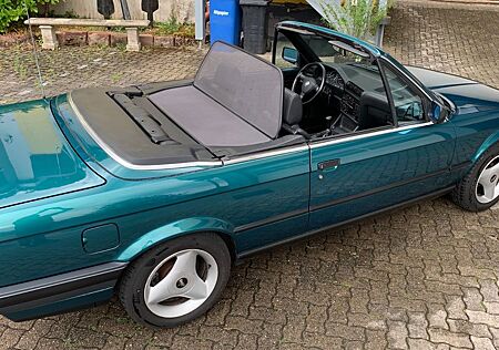 BMW 318i E30 Cabriolet nur 1 Vorbesitzer!!