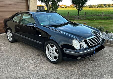 Mercedes-Benz CLK 230 KOMPRESSOR SPORT XENON LEDER KLIMA TÜV