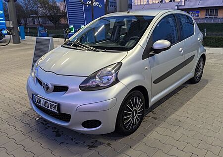 Toyota Aygo (X) Aygo, TÜV 03/26, Klima Bluetooth gepflegt