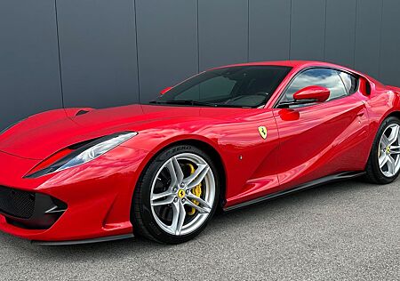 Ferrari 812 SF F1 KARBON / RACINGSEATS / SERVICE NEU