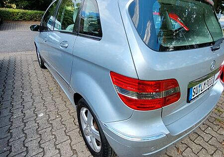 Mercedes-Benz 200 CDI