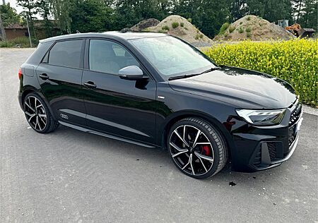 Audi A1 40 TFSI S tronic S line Sportback S line