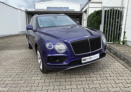 Bentley Bentayga V8 Diesel 4WD / Panorama / AHK
