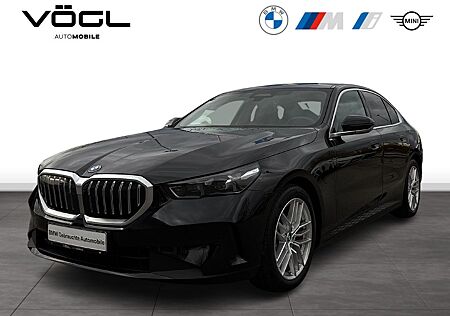 BMW 530e Limousine Panoramadach AHK Comfortpaket