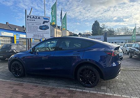 Tesla Model Y SR neuwertig, *erst 5192km*