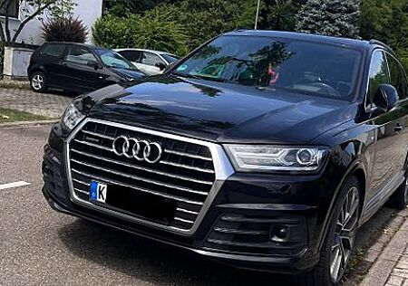 Audi Q7 3.0 TDI quattro tiptronic -