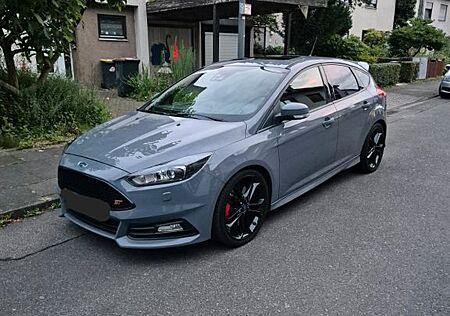 Ford Focus 2,0TDCi ST Leder-Exklusiv-Paket ST