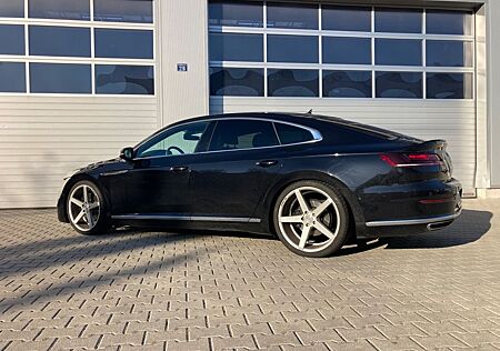 VW Arteon Volkswagen 2.0 TSI DSG R-Line R-Line