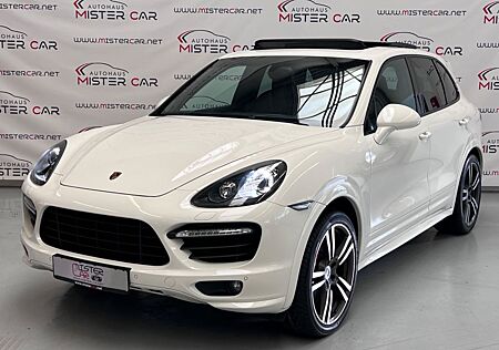 Porsche Cayenne Turbo SPORT DESIGN/PANO/AHK/PCM/PDLS/21