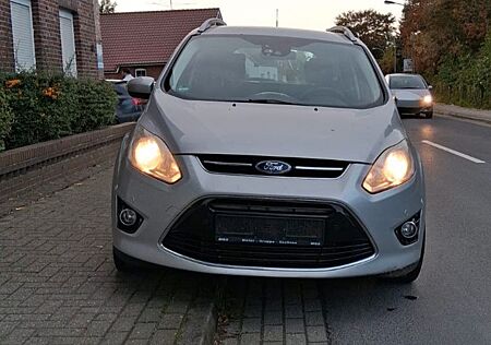 Ford Grand C-Max Titanium