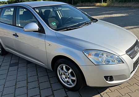 Kia Cee'd / Ceed 1.6 CVVT Klimaanlage Zv Tüv Neu