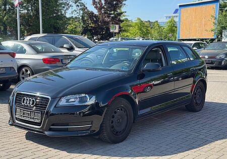 Audi A3 Sportback *Klima*Sitzheiz.*8-fach bereift*