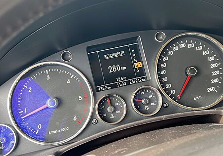 VW Touareg Volkswagen 3.0 V6 TDI Tiptronic Standard