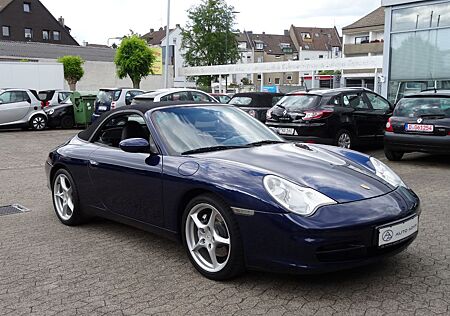 Porsche 911 Urmodell 911 Carrera 4 Cabriolet