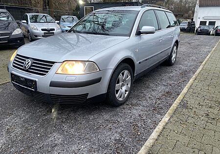 VW Passat Variant Volkswagen Comfortline.Sthz.Klima.*HU NEU*
