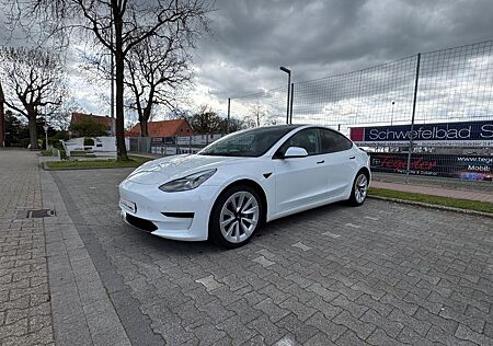 Tesla Model 3 Hinterradantrieb RWD