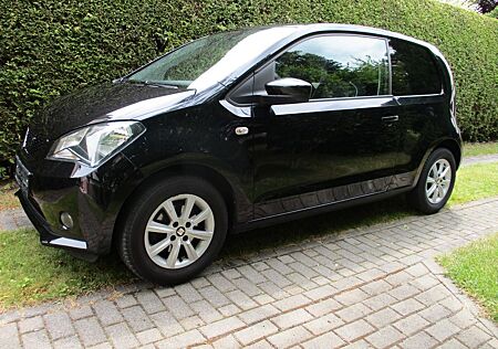 Seat Mii Chic **DEEPBLACK**GRA**KLIMA**SHZ**