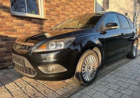 Ford Focus 2,0 Titanium Schiebedach Bj 08 Schrägheck