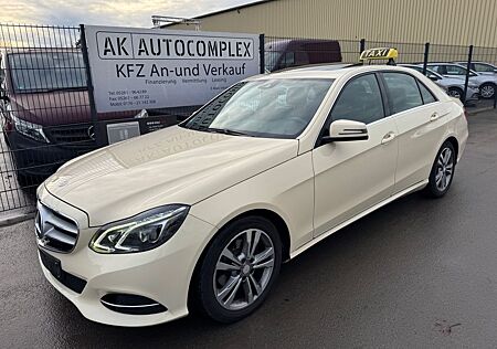 Mercedes-Benz E 200 BlueEfficiency TAXI Uhr LED ILS Kamera SD