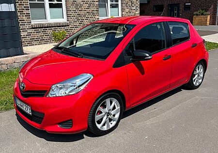 Toyota Yaris 1,0-l-Dual-VVT-i Cool