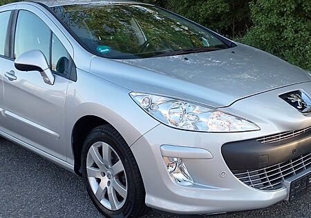 Peugeot 308 155 HP.Klima Tempomat Einparkhilfe EU-5