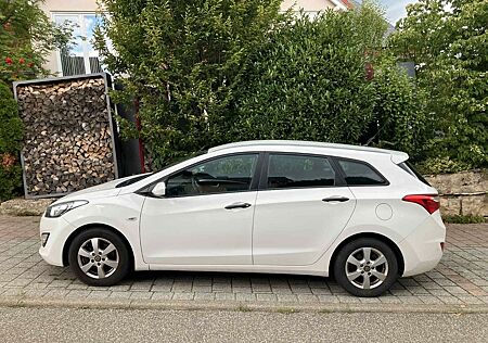 Hyundai i30 CW 1.4 Classic Classic