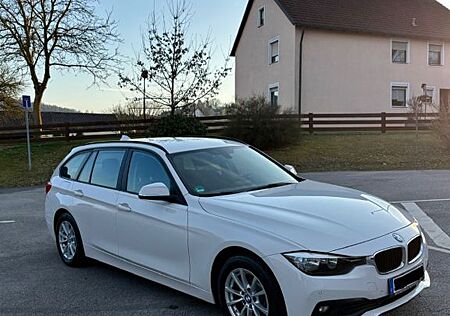 BMW 318d Touring Advantage