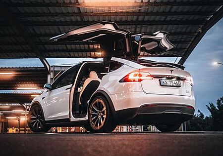 Tesla Model X X PLAID | FSD | YOKE | 6 SEATER | 22 ZOLL