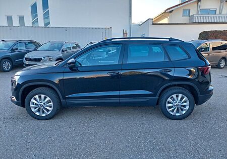 Skoda Karoq 1.5l TSI ACT DSG Selection 130Jahre 4J.Gar