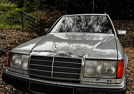 Mercedes-Benz 220 E T-Modell