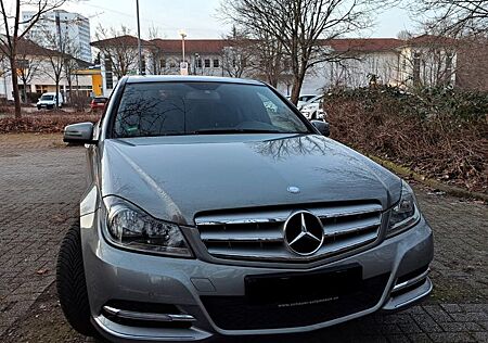 Mercedes-Benz C 250 BlueEFFICIENCY AVANTG. Autom. AVANTGARDE