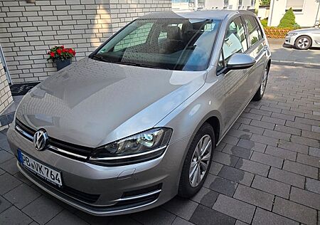 VW Golf Volkswagen 1.2 TSI Bluemotion Garagenwagen