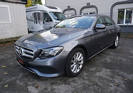 Mercedes-Benz E 200 7G Aut. LED Teilleder Navi Spur RüKame PDC