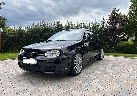 VW Golf Volkswagen 3.2 R32 4motion R32