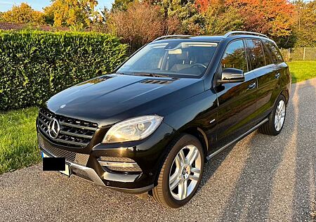 Mercedes-Benz ML 350 BlueTEC 4MATIC, ILS, AHK, COMAND, Kamera