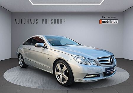 Mercedes-Benz E 250 Coupé BlueEFFICIENCY ELEGANCE EL...