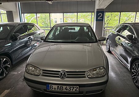 VW Golf Volkswagen 1.6 Auto Trendline Trendline