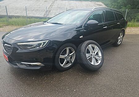 Opel Insignia B 2,0 D- AUT/LEDER/HUD/BOSE/NAV/LED/ALU