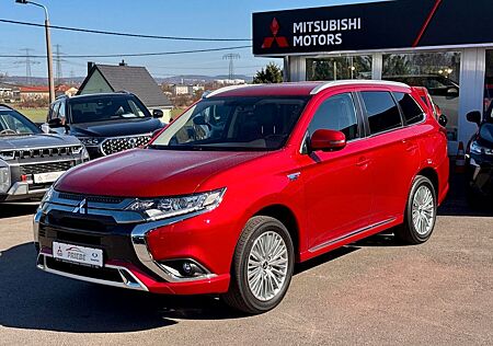 Mitsubishi Plug in Hybrid Outlander Outlander PHEV*AHK*STHZ*NAV*KAM*WR*