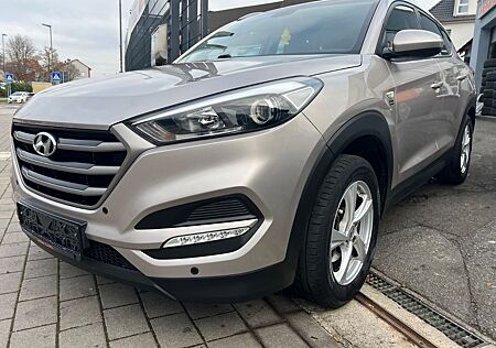Hyundai Tucson Go + 2WD*Navi*Kamera*