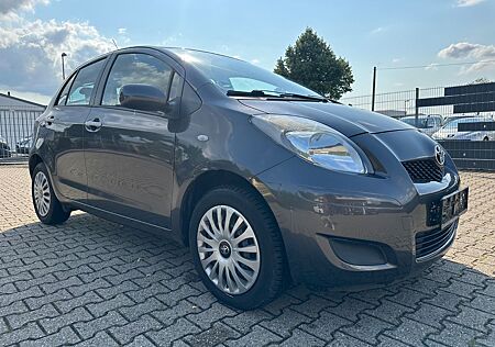 Toyota Yaris Cool Edition nur 62761 Km