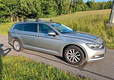 VW Passat Variant Volkswagen 2.0 TDI Comfortline Variant C...