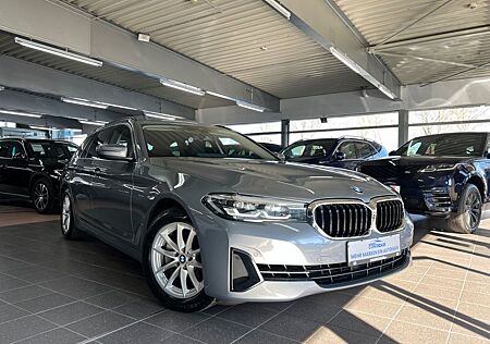 BMW 520d xDrive Touring AHK+STANDHEIZUNG+PARK PAKET