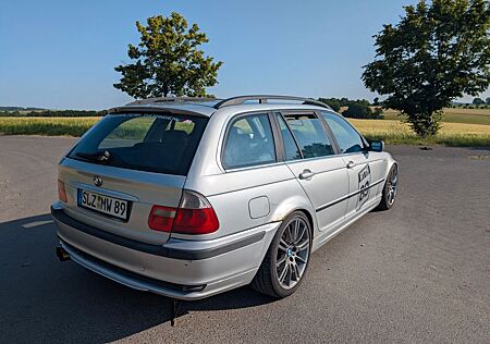 BMW 320i touring -