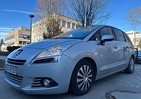 Peugeot 5008 Family