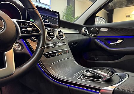 Mercedes-Benz C 300 T MODELL AMG-LINE * PANO * AMBIENTE * PLUG