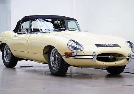 Jaguar E-Type 4.2 OTS Serie1 **Sammlerzustand**