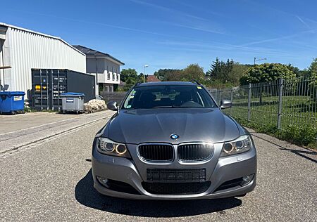 BMW 320d Touring*Xenon*PDC*Temp*1-HAND*AHK*