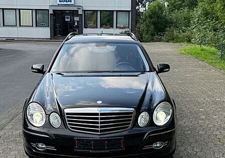 Mercedes-Benz E 200 KOMPRESSOR T AVANTGARDE |7 Sitzer